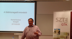 kornai740x400 kornai740x400